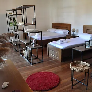  Guest house Timber Albania